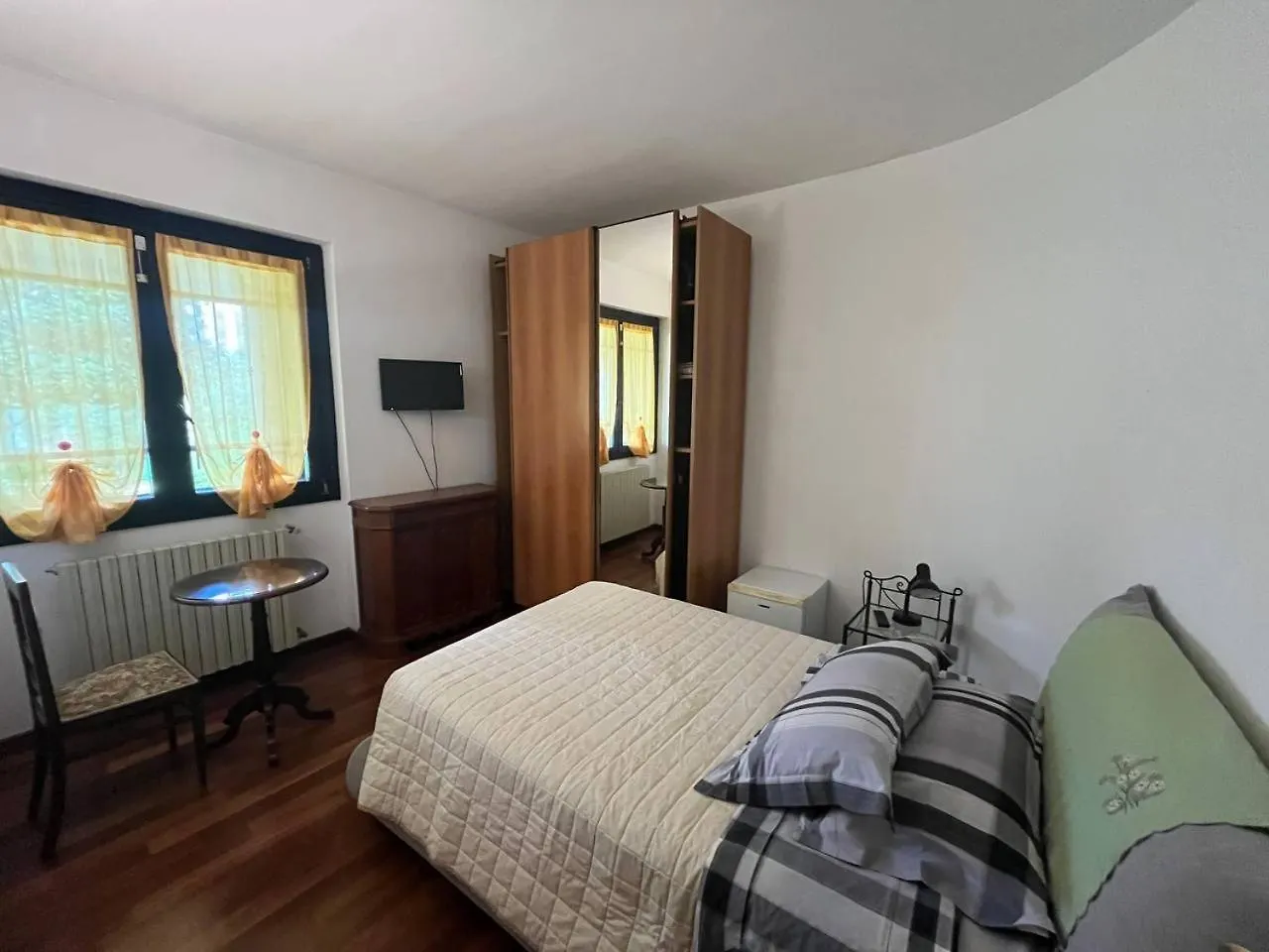 *** Bed and breakfast Villagramde Barlassina Italia