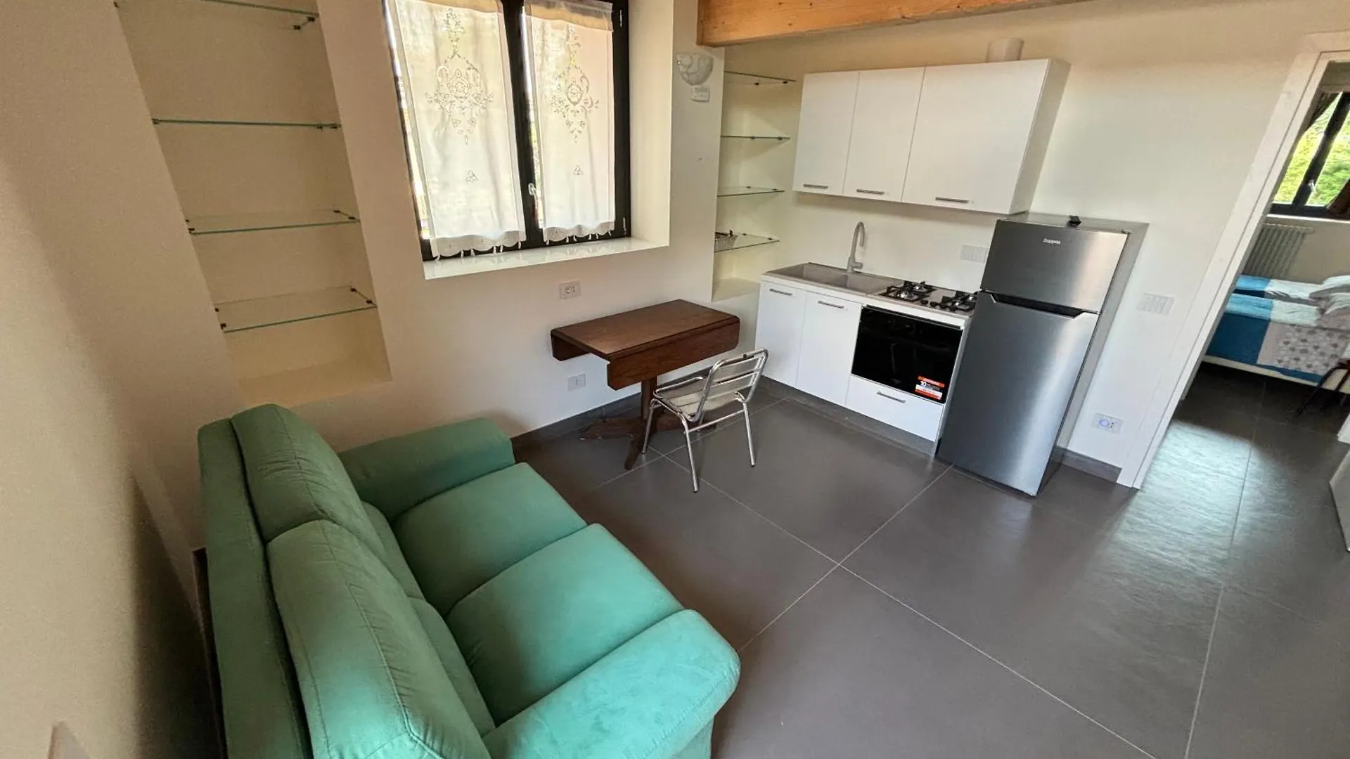 Villagramde Barlassina 3*,  Italia